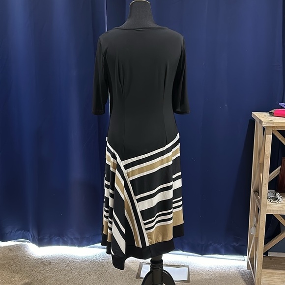 Avenue asymmetrical dress size 14 - Picture 3 of 4